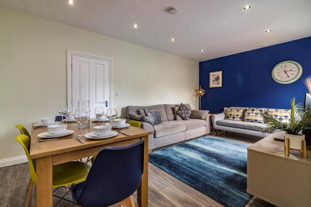 Dovecote House Beeston Private Parking 15Mins From Nottingham City Centre Close To Qmc Hospital エクステリア 写真