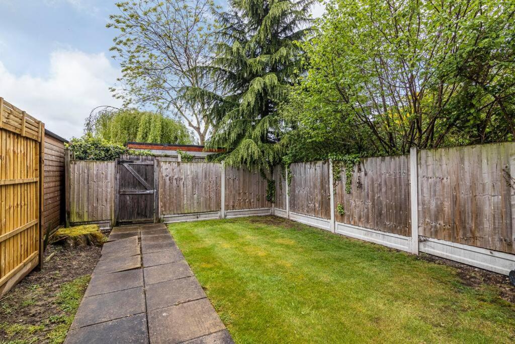 Dovecote House Beeston Private Parking 15Mins From Nottingham City Centre Close To Qmc Hospital エクステリア 写真